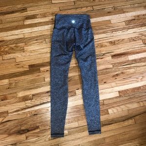 Heathered Black Lululemon Wunder Under Leggings
